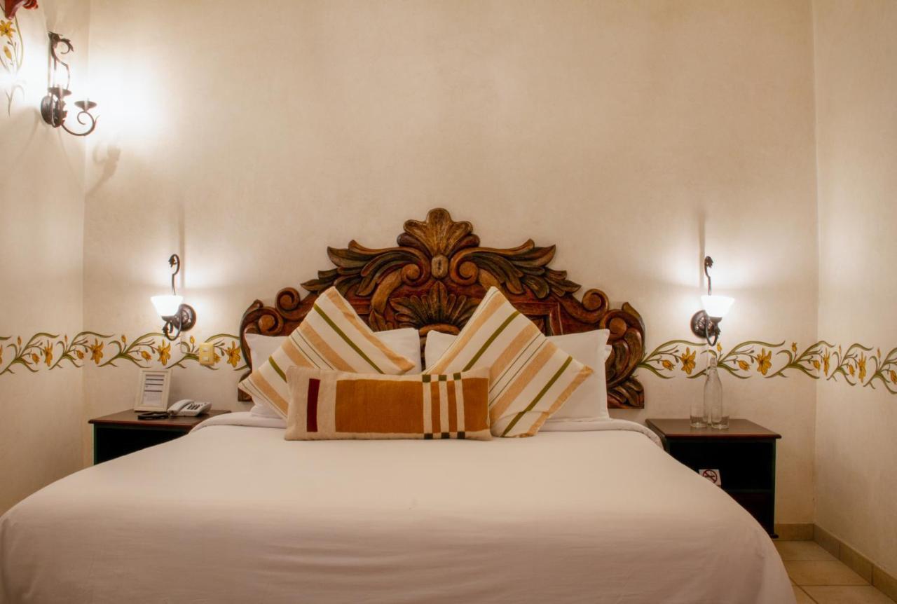 Los Pilares Hotel Oaxaca Exterior photo