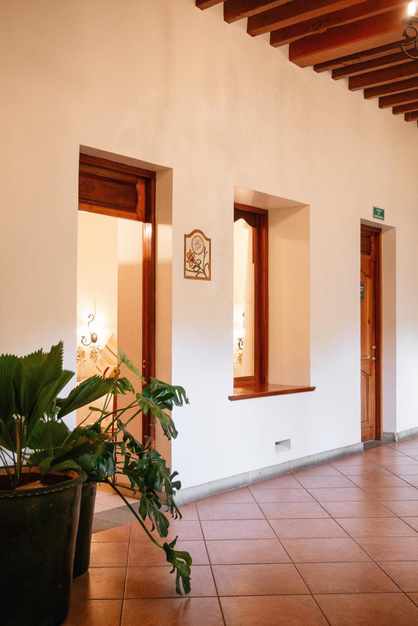 Los Pilares Hotel Oaxaca Exterior photo