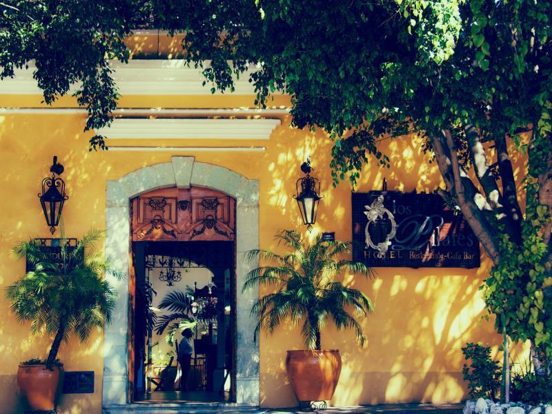 Los Pilares Hotel Oaxaca Exterior photo